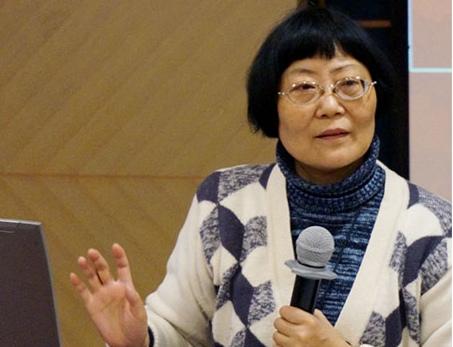 [你的育儿经]摄像头监控熊孩子在线学习，家长孩子两看相厌？心理专家陈默：各自保持相对独立空间