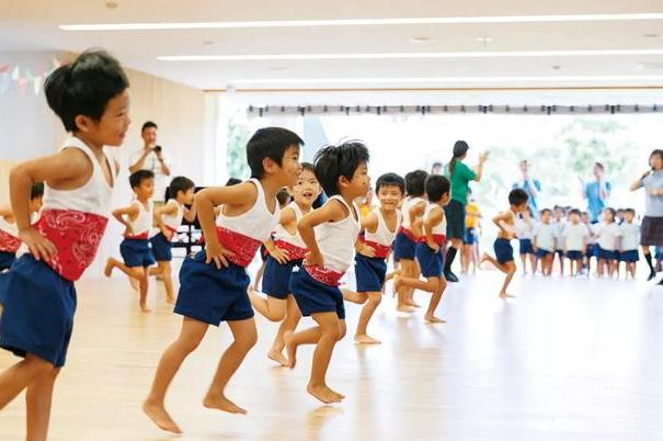 #超级宝妈#日本幼儿园的安全教育有多“狠”?这3方面就值得中国家长深思