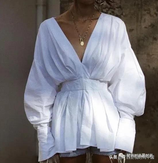 第五大道注意到这个小细节~你与时尚就是一“袖”之隔的距离