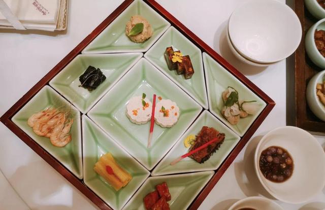 来津必吃美食·今天咱们来换个口味，来说一个适合宴请的大馆子