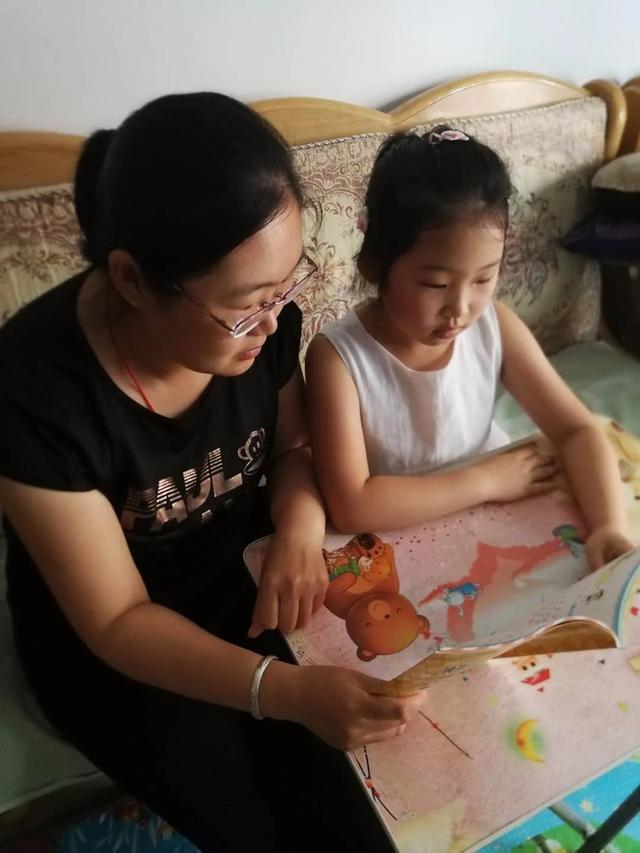 你的育儿经|「承德高新区阳光四季小学 班级特色活动」书香飘万家 阅读润童心