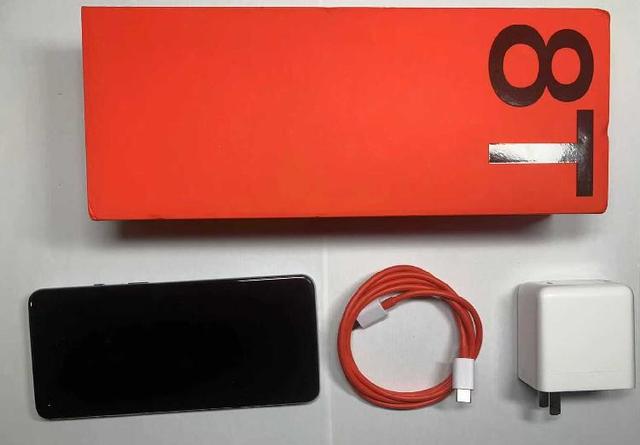 小智测评｜OnePlus 8T 各位请把“香喷喷”打在公屏上