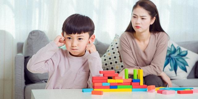 狠幸福|家长聚会话题离不开孩子，然而，你真的做对了吗？