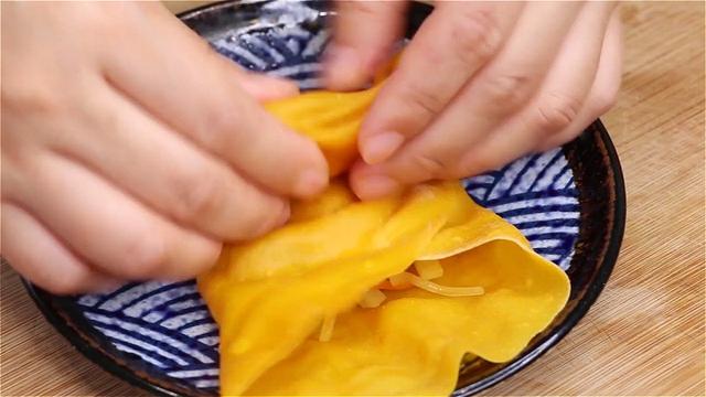 早餐不知道吃什么，试试用南瓜做，不油炸不用煎，健康营养又美味