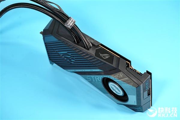 一体式水冷！华硕ROG STRIX LC RX 6800 XT GAMING图赏