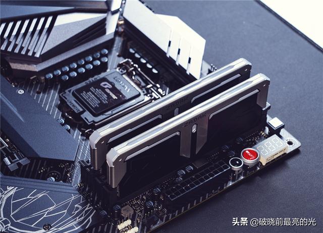 真旗舰？iGame Z490 VulcanX的科学开启指南