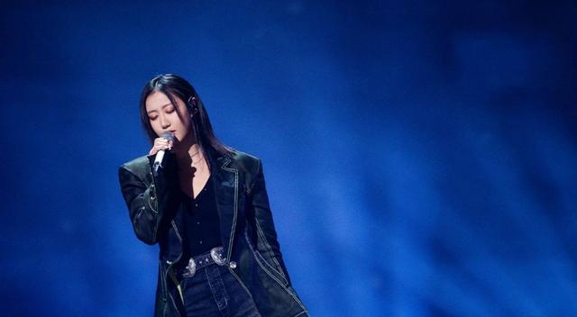 「影视交流地」《我是唱作人》张艺兴自证实力，郑钧给妻子唱歌，霍尊展露高情商