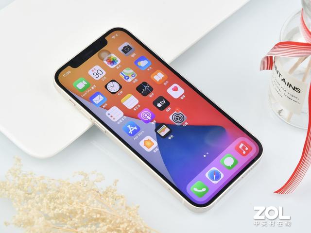 iPhone它变“直”了 iPhone 12白色版图赏