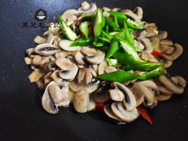 唯一含维生素D的口蘑，再贵也要买，营养低脂，全家人都适合吃