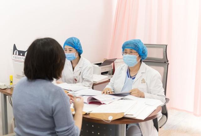 超级宝妈：@大连孕妈看过来！生孩子送产检，“产检+分娩”一条龙服务满足孕妈全需求