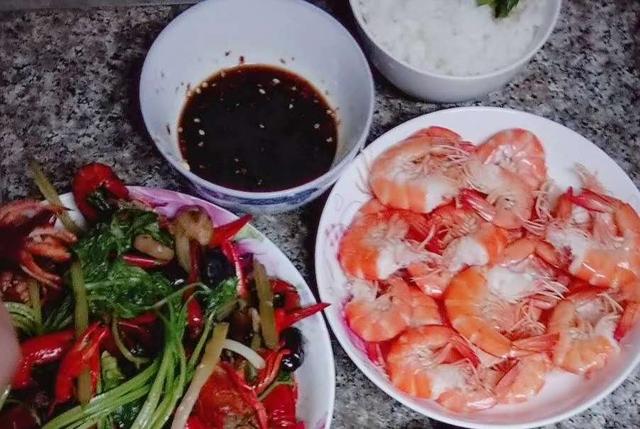 【你的育儿经】孕期口味变化：章子怡想吃红烧肉，我想吃鸡爪，医生告知原因