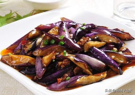 天气骤冷，来几道香辣过瘾的下饭菜，真是不错的选择，家人吃不够