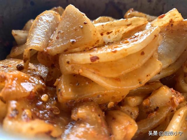 冬天，遇到这菜别手软，5毛一斤，多买点腌起来，脆爽下饭吃一冬