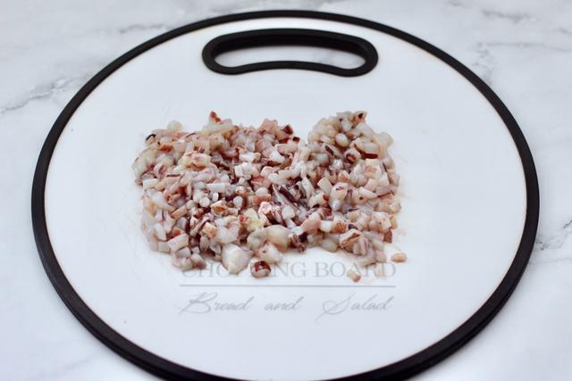 自己做包子没有外面卖得好吃，小厨教你萝卜鱿鱼馅，鲜美又营养