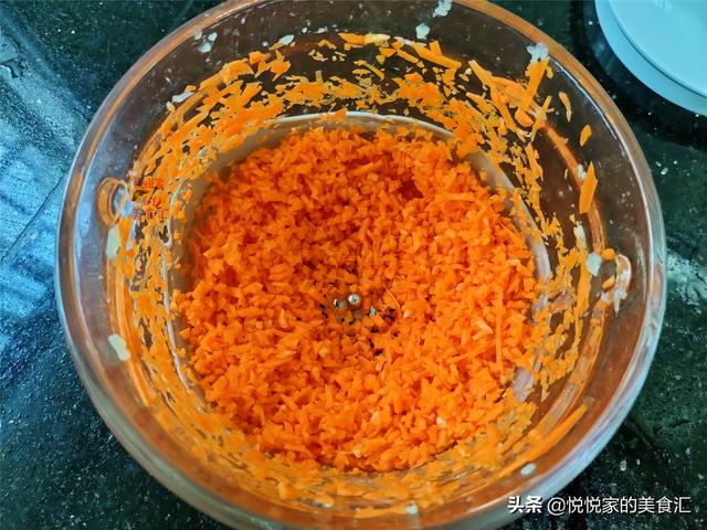 冬季，炖牛肉羊肉不如常吃这肉，实惠营养容易做，鲜香滑嫩吃不腻