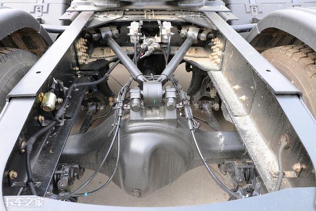 煤炭砂石料运输必看，4款国六平顶牵引车盘点，你会选谁？