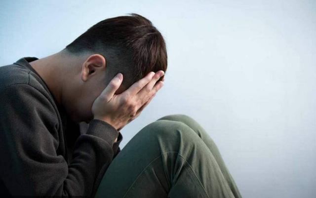 [你的育儿经]儿子姓“戴”，没有老师敢喊他的全名，爸爸无奈：我也只喊小名