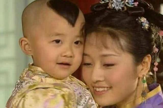 他是马伊琍另外的“儿子”,如今23岁却仍貌似孩童,原因让人唏嘘fun娱乐