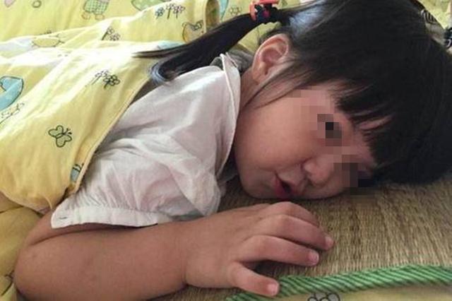 『你的育儿经』孩子总是半夜起来玩,昼夜颠倒让宝妈头疼,网友:就怕孩子半夜笑