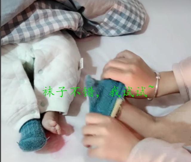 超级宝妈@为啥宝宝宁愿让小姨“欺负”,也愿意让她带呢?孩子想要啥你要懂