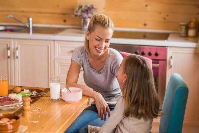 孩子易发脾气、摔东西、打人？都是情绪不稳定的锅，父母要重视