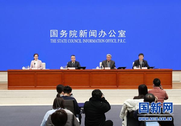 工业|2020年规模以上工业增加值涨2.8% 制造业加速转型