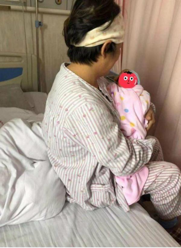 你的育儿经|67岁高龄产妇太有福气！女儿成为“妹妹奴”，自己也年轻了20岁
