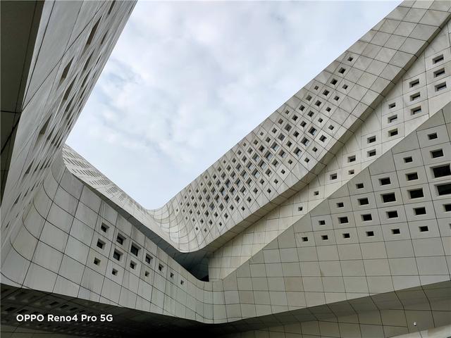 防抖升级 夜拍更强 OPPO Reno4 Pro 快速上手