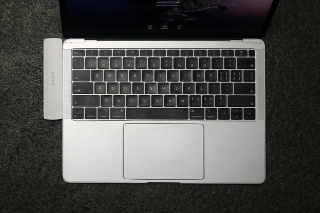 专属打造 贴心体验的MacBook专用扩展坞