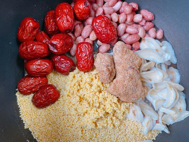 冬季早上要多喝这粥，红枣搭配这3样食材，健脾暖胃，老少皆宜