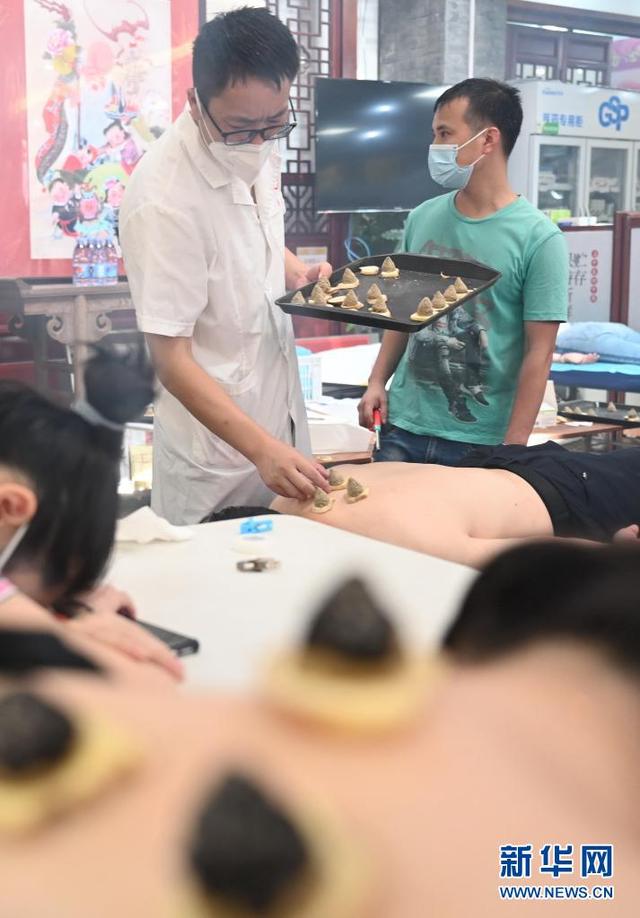 接受|冬病夏治“三伏灸”