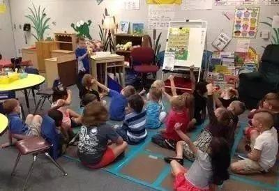 为什么国外的孩子比较活泼自信？