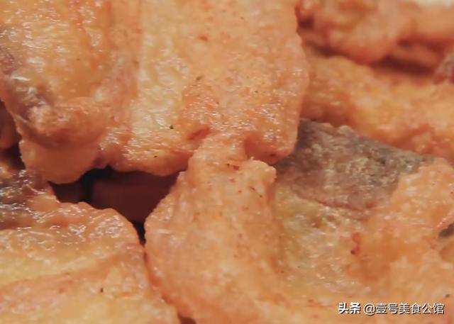 居家分享柠檬小酥肉的好吃做法，清爽解腻，外焦里嫩，家人都爱吃