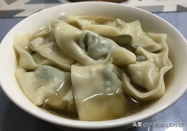 【超级宝妈】小孩子,不肯好好吃饭怎么办?这样做让他抢着吃!