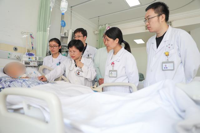 患者|毓璜顶医院重症医学科高艳玲：站在患者身前 迎接死神的挑战是我的本分