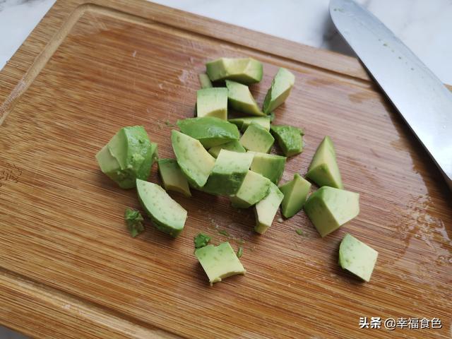 超级宝妈■孩子不吃牛油果怎么办?只需要加半根香蕉,口感更好,孩子也喜欢