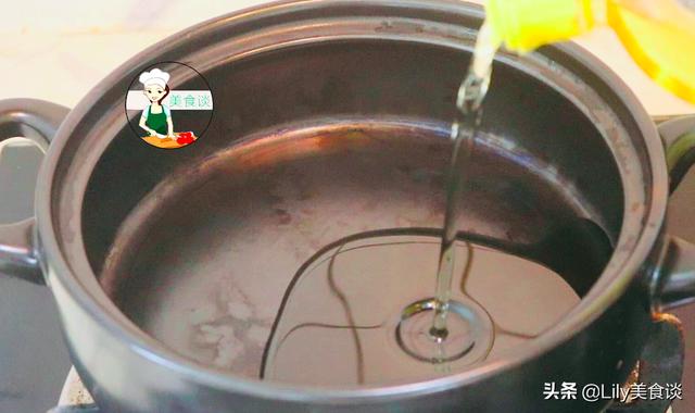 入冬后要多吃鱼，分享鱼肉懒人做法，不加一滴水，出锅鲜香又营养