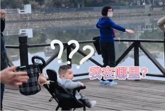 超级宝妈■萌娃陪奶奶去跳广场舞，“3D环绕”场面太好笑，这是进了盘丝洞？