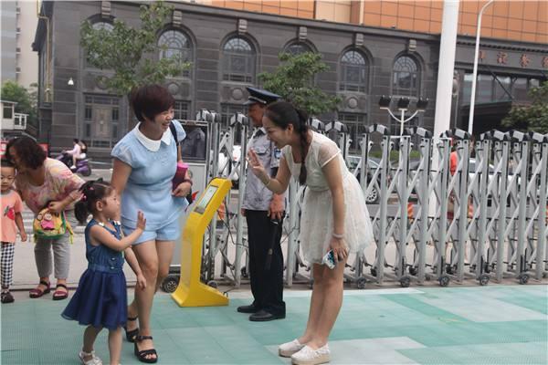 超级宝妈■中国父母自以为是的“家教”，其实伤孩子最深，很多人却乐在其中