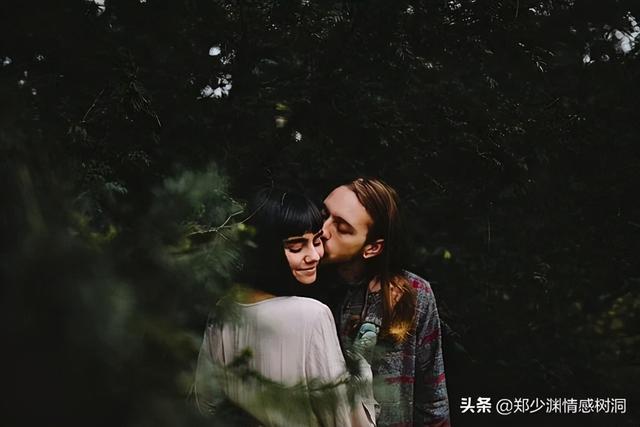 凤凰男的疑惑：我公务员月薪六千，娶一个老婆回家生儿子怎么了？