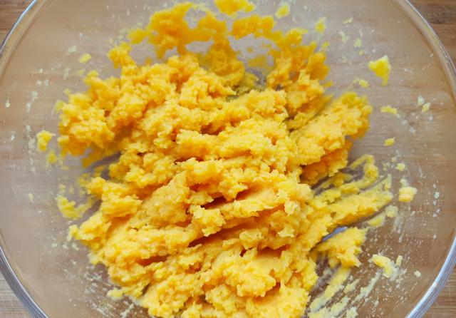 红薯最好吃的8种做法，步骤简单，软糯香甜又解馋，孩子们吃嗨了