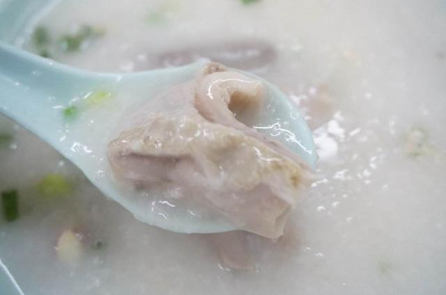 生滚猪杂粥这样做太美味了，鲜嫩爽滑无腥味，广东人直流口水