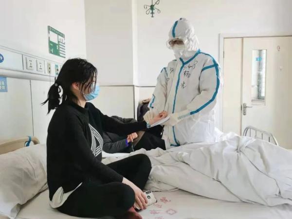 工作|我见到了张伯礼老师，亲自查房开药方……