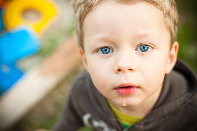 孩子积食后，睡觉时会有3种表现，哪怕占一个，也要多加注意