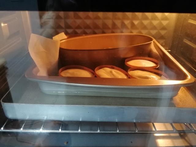 好吃的半熟芝士，需要一点耐心，软糯可口味道好，下午茶必备