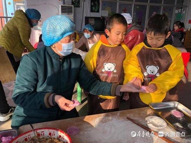 传承民俗 温情冬至｜岱岳区油坊幼儿园冬至半日开放包饺子活动