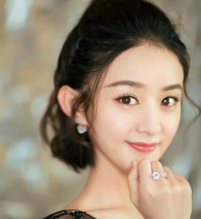 麦小姐|赵丽颖阳光运动成果！粉丝看起来很傻！看起来很虚弱热巴