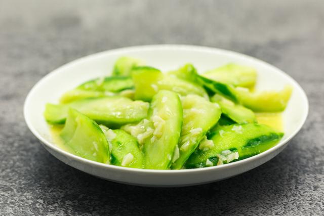 炒白瓜要焯水吗？容易炒熟吗