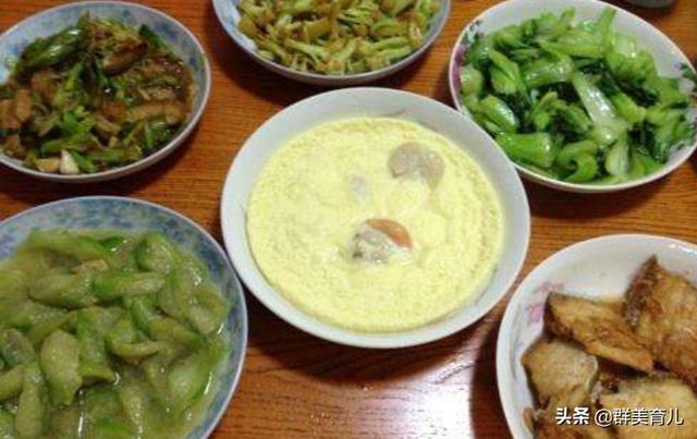 「你的育儿经」因工作忙碌，英国宝妈每个月都是“批量做饭”，同样菜式吃一个月
