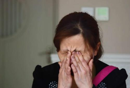 【超级宝妈】4岁女童意外坠落，只为收被子？学会6个方法培养孩子安全意识
